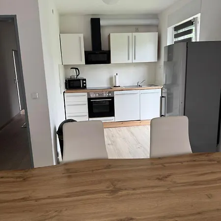 Zweibettzimmer In Naehe A3 *